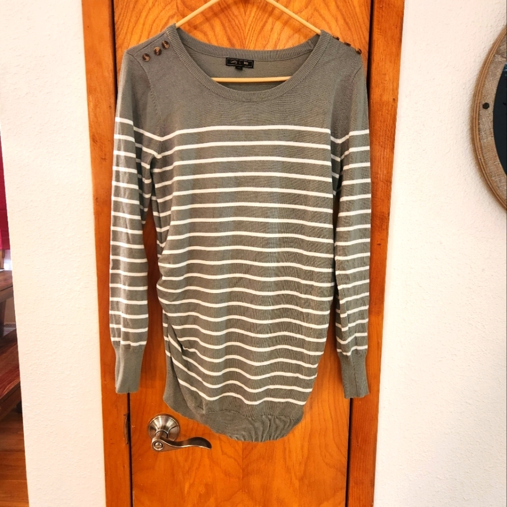 MATERNITY sweater size medium